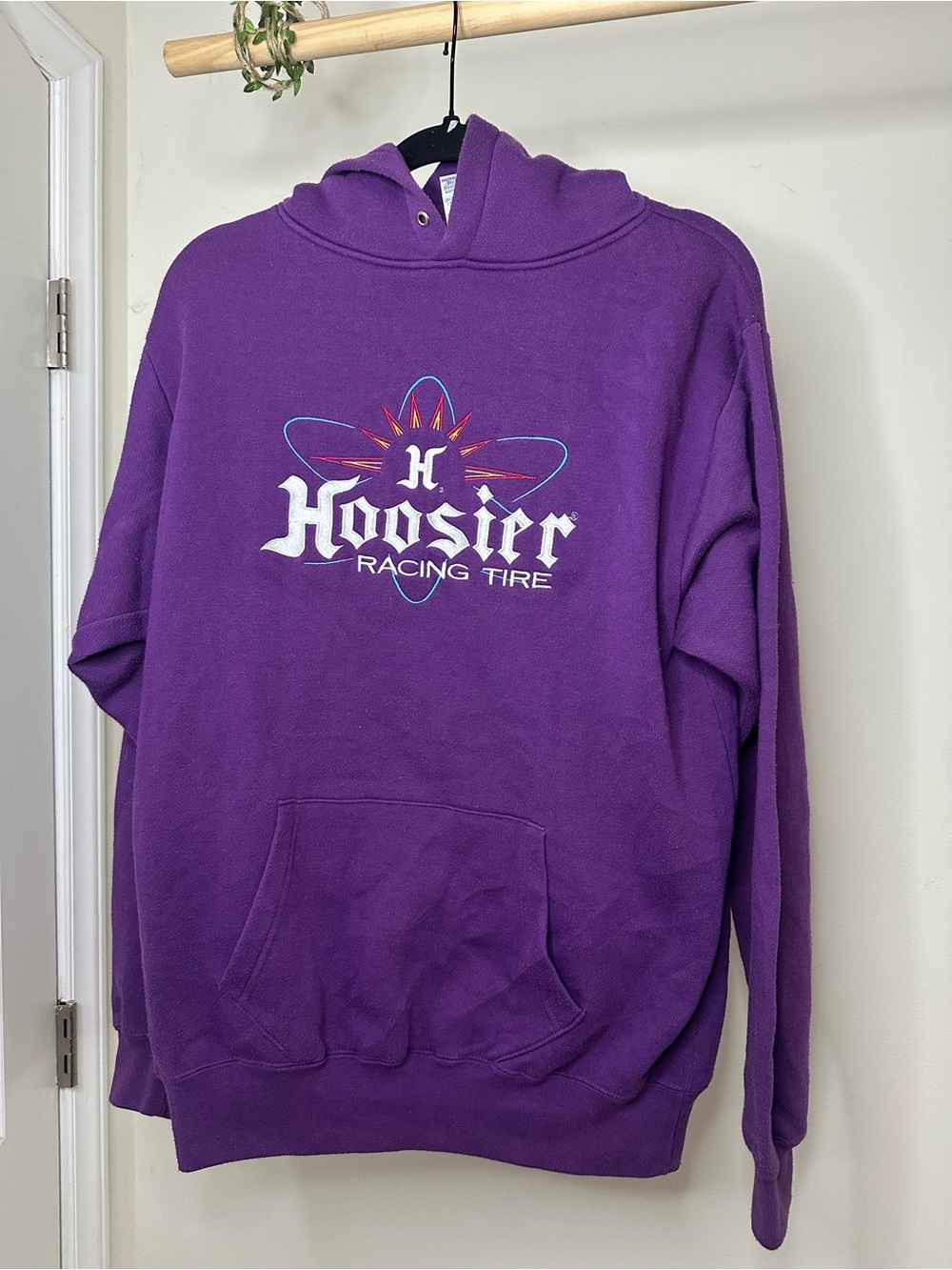 Men’s / Unisex M| Vintage 90s Hoosier Racing Tire Embroidered Hoodie Purple